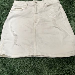 Calvin Klein jeans white frayed mini skirt waist 26